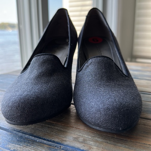 Liz Claiborne pumps 6 - Picture 6 of 7